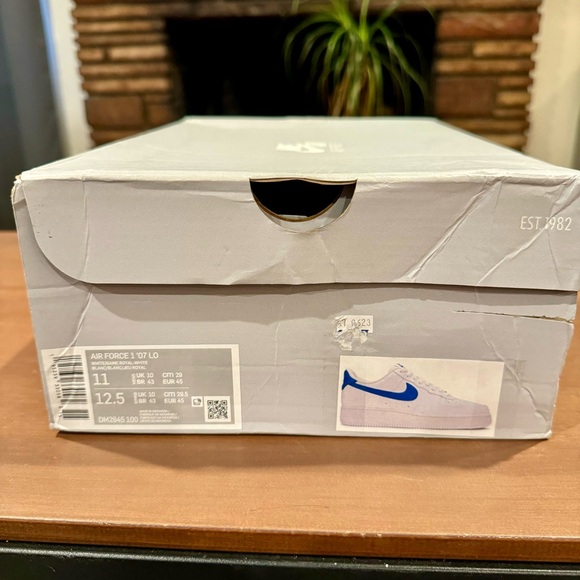 Nike Air Force 1 ‘07 Low “White Game Royal” / Sz. 11 / DS (New) - Picture 7 of 7